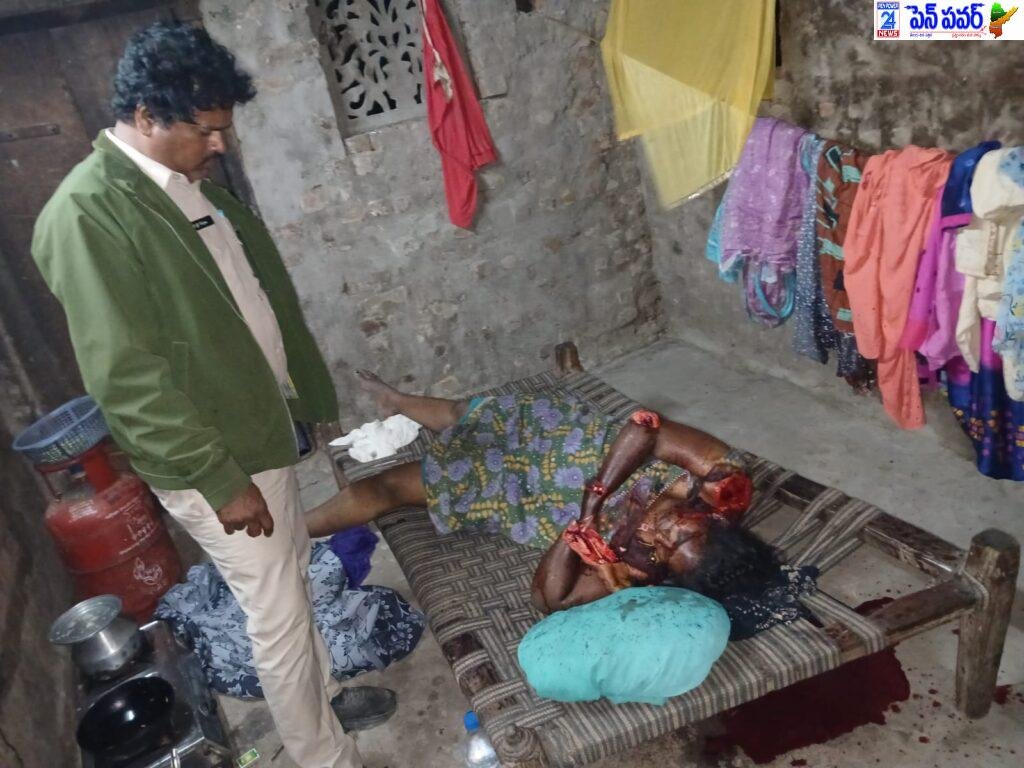 బొబ్బిలంక లో దారుణం  భార్య, అత్తను కత్తితో నరికి హత్య చేసిన భర్త అరెస్ట్