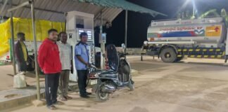 తెరుచుకున్న జీకే వీధి పెట్రోలు బంక్