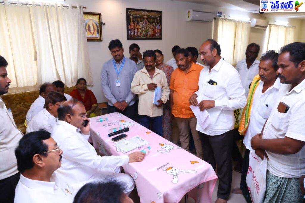 ముస్లింలకు ప్రార్థనా స్థలం కేటాయింపుపై ఉన్నతాధికారులతో మాట్లాడతాను :  ప్రత్తిపాటి