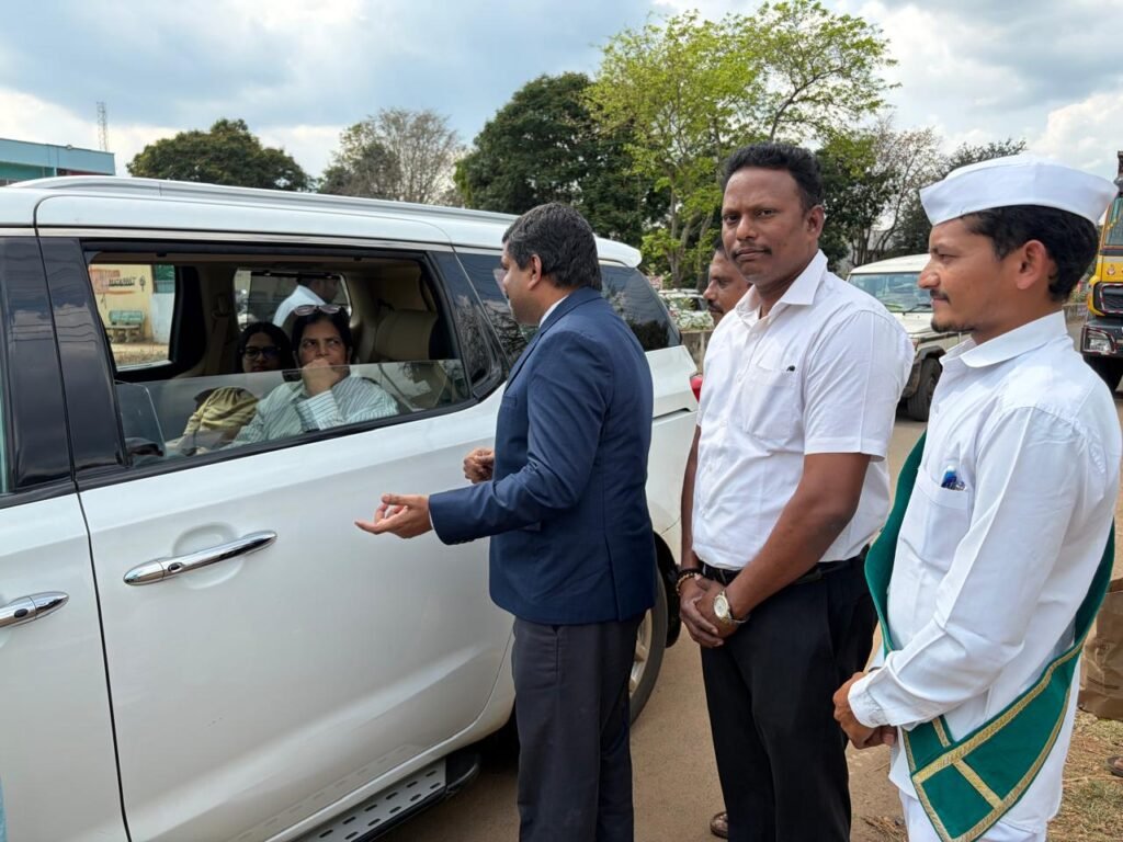 హైకోర్టు న్యాయమూర్తికి సమస్యలపై వినతి