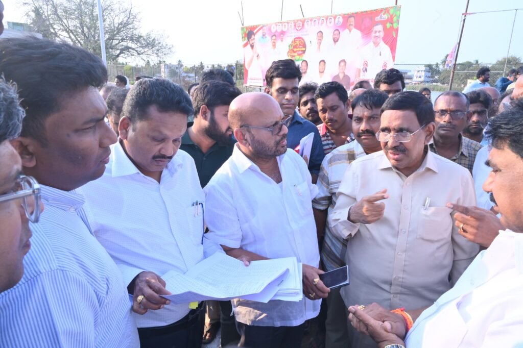 పిఠాపురం,గొల్లప్రోలు క్షేత్రస్థాయిలో మంత్రి నారాయణ పర్యటన