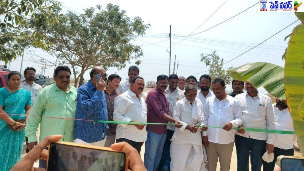 స్వచ్ఛ రథంతో…పల్లెలు పరిశుభ్రం..