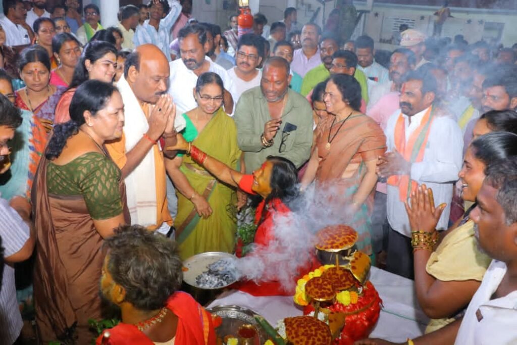 నర్సీపట్నంలో తొలిజాగరంతో మొదలైన మరిడమ్మ జాతర