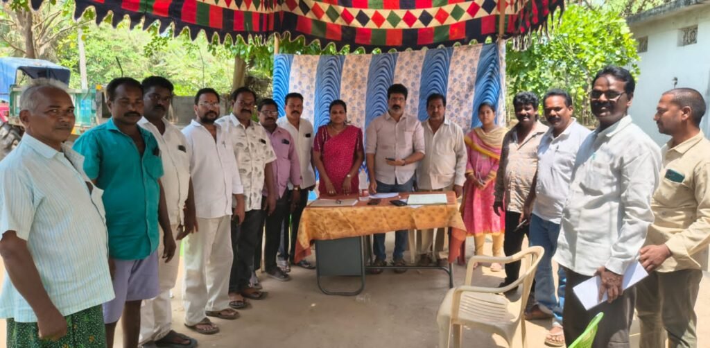 గొల్లపాలెంలో రూ. 4.31 లక్షలకు ఆసీలు వేలంపాట ఖరారు