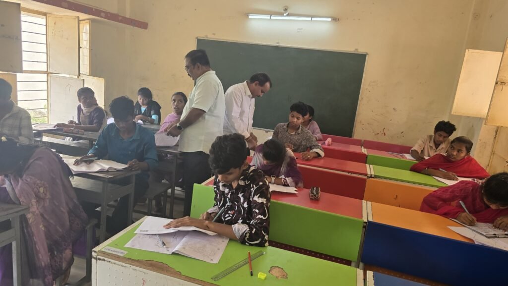 పోలవరం జిల్లాలో ప్రశాంతంగా 10వ తరగతి పరీక్షలు