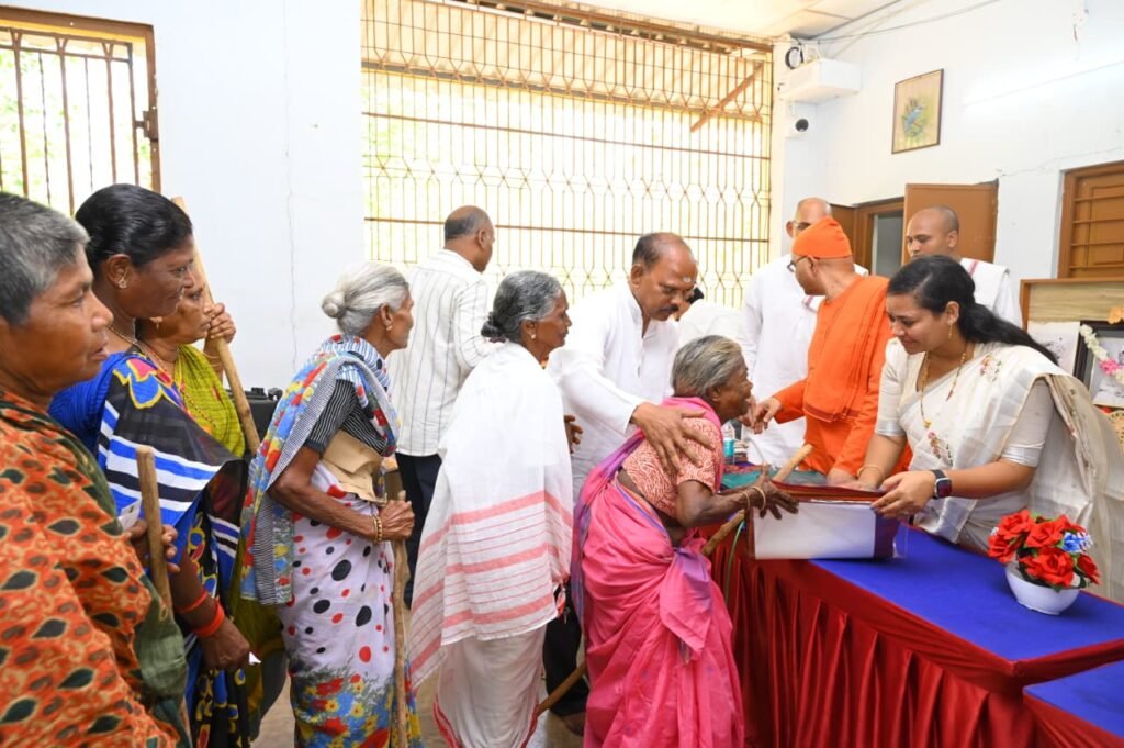 రామకృష్ణ మిషన్ సేవలు అభినందనీయం