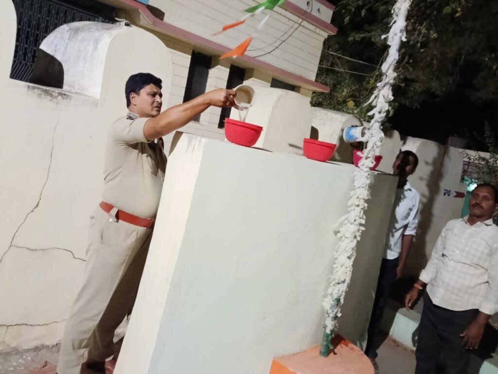 పక్షుల దాహం తీర్చుదాం…