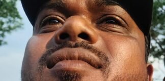 పండగ తెచ్చిన ప్రమాదం..! తాడుకు ఢీకొన్న యువకుడు – తృటిలో తప్పిన విషాదం