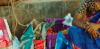 జీకేవీధిలో ఎర్రని క్యాబేజీ సలాడ్లకు కొత్త రుచి