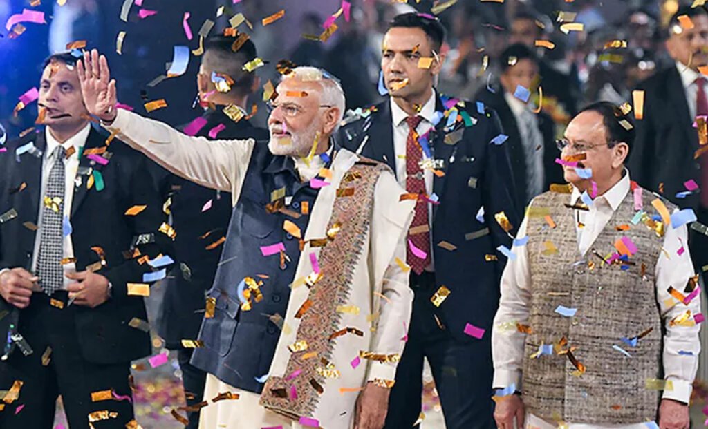 చరిత్ర సృష్టించిన మోడీ