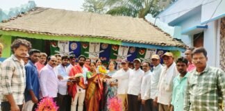 వంచుల తాజా మాజీ సర్పంచ్ దంపతులను ఘన సన్మానం