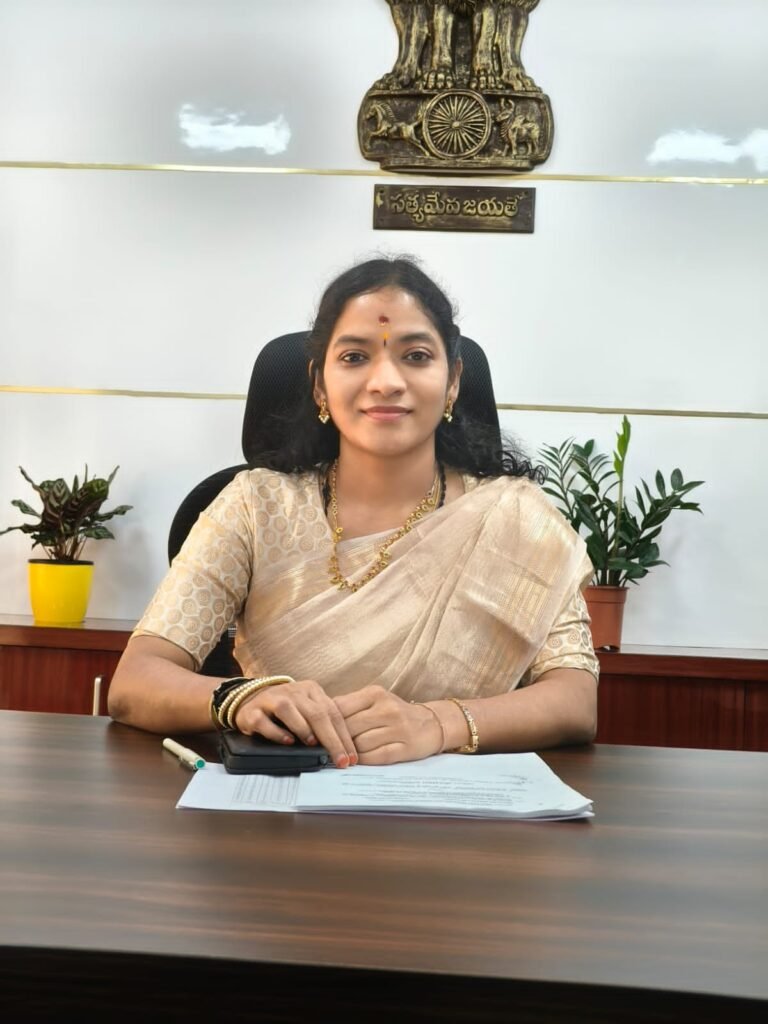 మండల కేంద్రాల్లో ప్రతి సోమవారం ‘గ్రీవెన్స్ డే’ తప్పనిసరి:జిల్లా కలెక్టర్ నిశాంతి