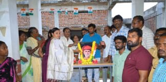 మహాత్మా జ్యోతిరావు పూలే సేవలు అమోఘం