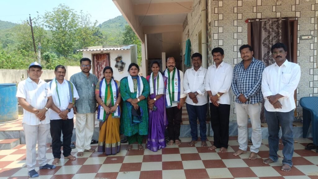 మోదకొండమ్మ జాతరపై రాజకీయాలు తగవు