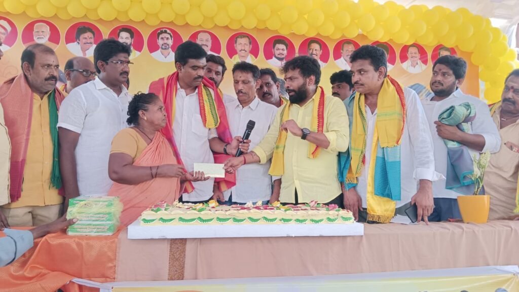 గొల్లపాలెంలో ఘనంగా  సిబిఎన్ జన్మదిన వేడుకలు