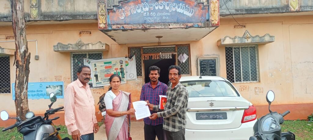 ఒక్క ఫిర్యాదుతో 342 గ్యాస్ సిలిండర్లు అందుబాటులోకి