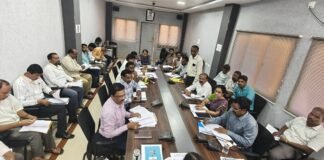 ఈఎంఆర్ఎస్ పాఠశాలలపై కలెక్టర్ సమీక్ష