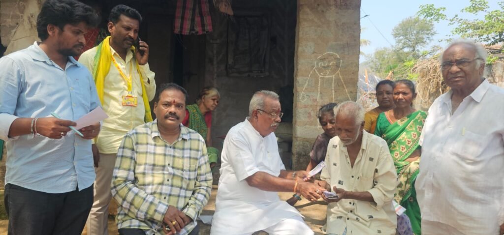 పేదల సేవలో కొత్త ఒరవడి: ఎన్టీఆర్ భరోసా పెన్షన్ల పంపిణీ