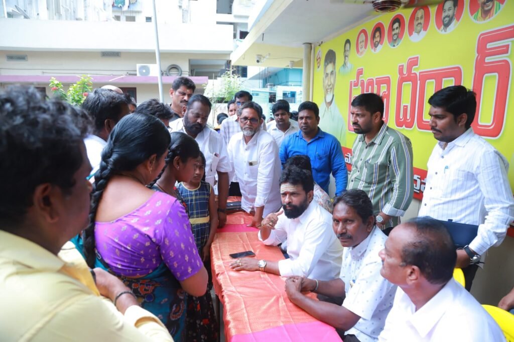 ప్రజా సమస్యల పరిష్కారమే లక్ష్యం