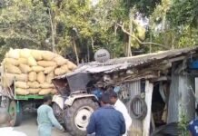 వాడపాలెంలో కలకలం.. తృటిలో తప్పిన ఘోర ప్రమాదం..