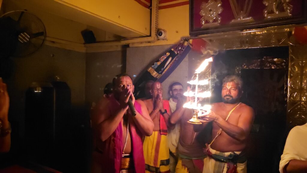 ఏడువారాల వెంకన్న దర్శనానికి పోటెత్తిన భక్తులు
