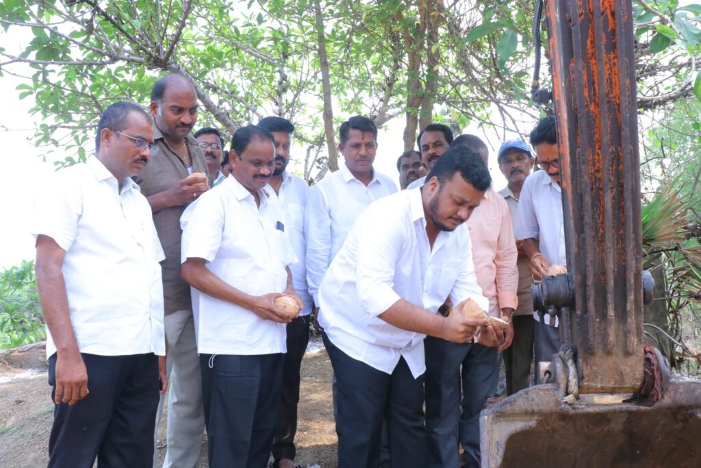 పెదబొడ్డేపల్లి చెరువు అభివృద్ధి పనులకు శ్రీకారం