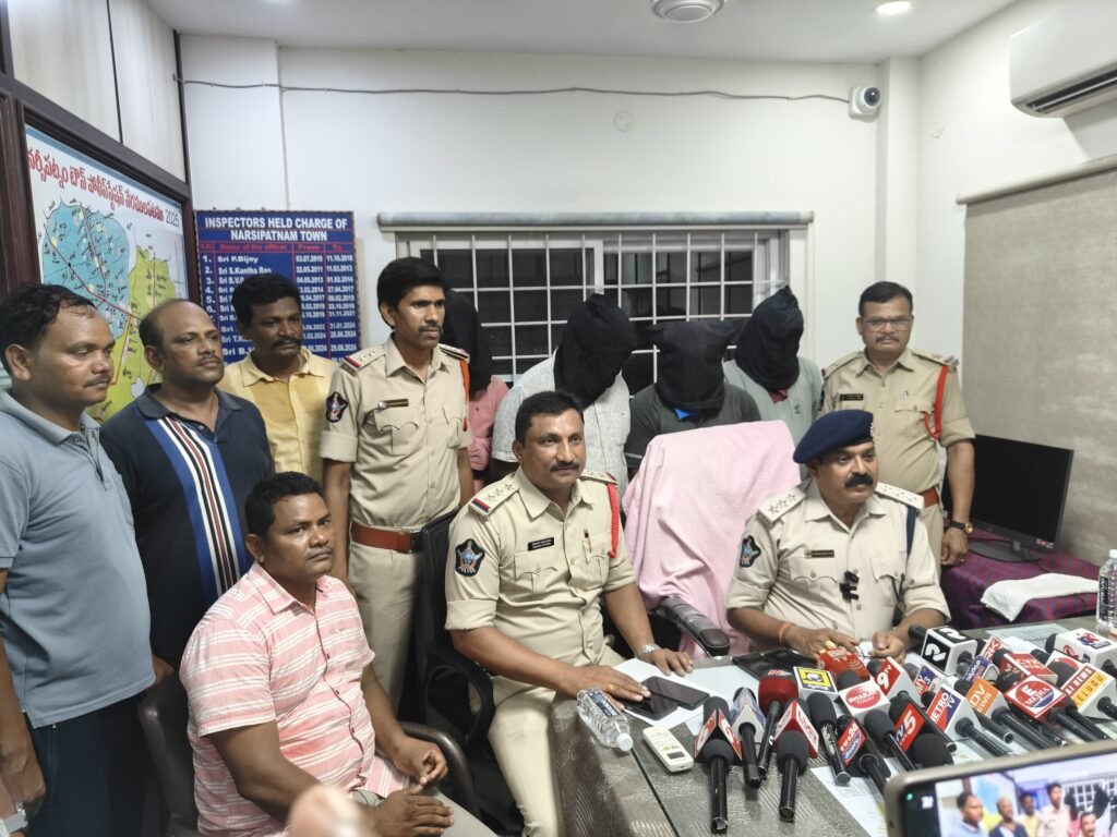 కేబుల్ వైర్ చోరీ కేసులో నలుగురు అరెస్ట్