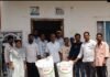 దామనపల్లిలో రైతులకు వేరుశనగ విత్తనాల పంపిణీ