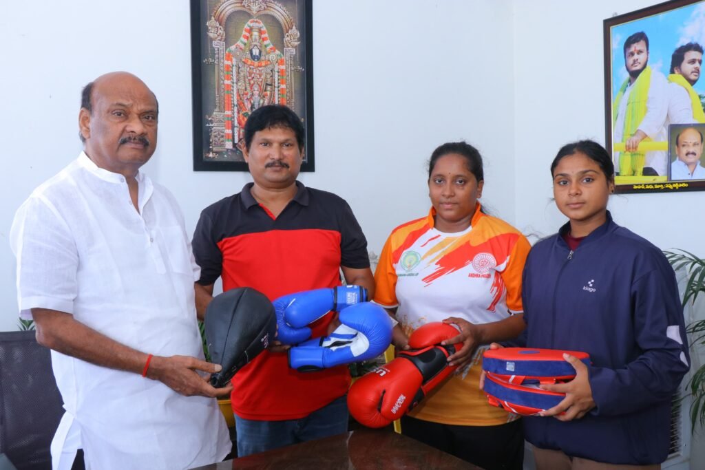 స్పీకర్ చేతుల మీదుగా క్రీడా సామగ్రి పంపిణీ
