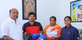 స్పీకర్ చేతుల మీదుగా క్రీడా సామగ్రి పంపిణీ