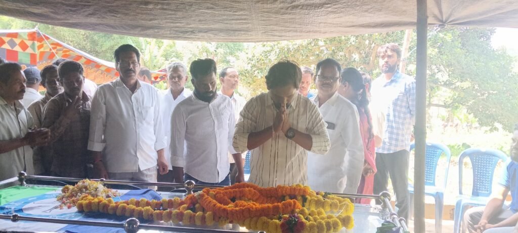 ఎంపీటీసీ కొర్ర భీమారావుకు ఘన నివాళి అర్పించిన జనసేన నేతలు 