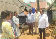 క్షేత్రస్థాయిలో సెన్సస్ వివరాలు పరిశీలించిన అధికారులు