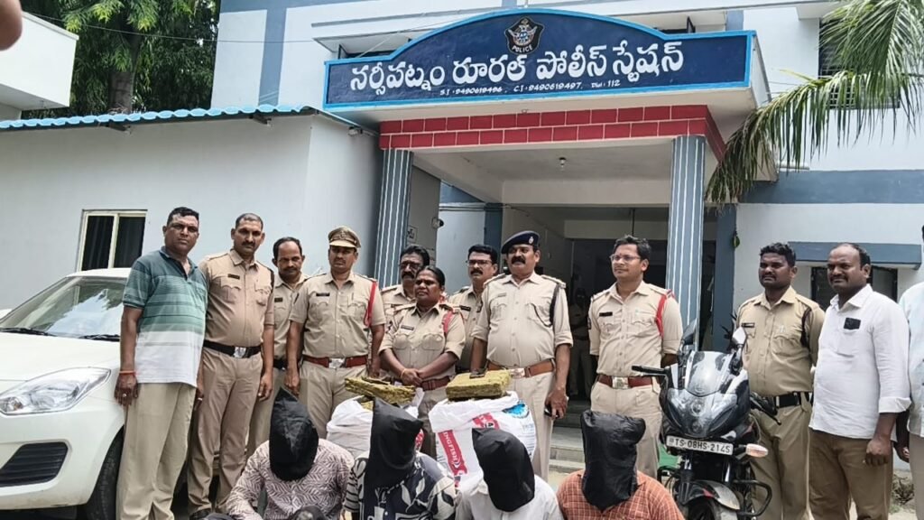 నాతవరంలో 30 కేజీలు గంజాయి స్వాధీనం