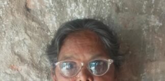 సంక్షేమం అందని ఒంటరి వితంతువు..