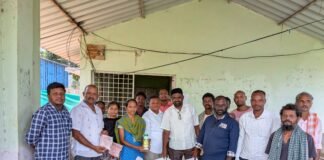 రైతులకు పెదవలస రైతు సేవా కేంద్రంలో విత్తనాల పంపిణీ