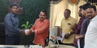 అసోసియేషన్ ఎన్నికలకు అనుమతి కోరిన రెవెన్యూ ఉద్యోగులు