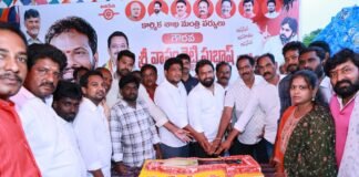 ఘనంగా మంత్రి సుభాష్ జన్మదిన వేడుకలు