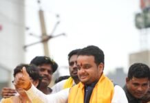 నర్సీపట్నంలో రాజ్యసభ సభ్యుడు విజయ్ కు జన నీరాజనం