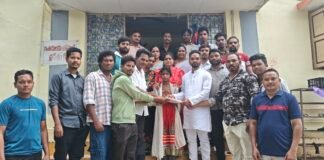 పుట్టినరోజున అనాథ బాలికకు అండగా నిలిచిన జనసేన నేత