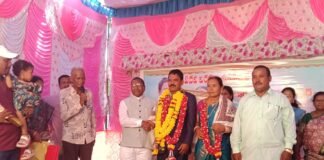ఉపాధ్యాయ వృత్తికి విశిష్ట సేవలు అందించిన కేఎల్వీ ప్రసాద్కు ఘన పౌర సన్మానం