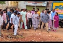 గిరిప్రదక్షిణ నాటికి రోడ్డు పనులు పూర్తి చేయాలి