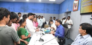 ప్రజా సమస్యల పరిష్కార వేదికకు 126 వినతులు అర్జీలపై అదే రోజు స్పందించి పరిష్కార చర్యలు చేపట్టాలి జీవీఎంసీ కమిషనర్ కేతన్ గార్గ్ ఆదేశం