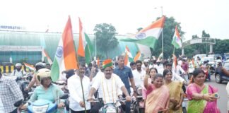 దక్షిణంలో ఘనంగా హర్ ఘర్ తిరంగా బైక్ ర్యాలీ
