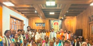 దక్షిణ వైఎస్సార్సీపీలో మత్స్యకారుల భారీ చేరికలు