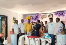 రామచంద్రపురంలో ఘనంగా హితేష్ గురు తొలి పుట్టినరోజు వేడుకలు