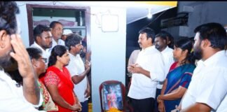 చిన్నారి వైదిక కుటుంబాన్ని పరామర్శించిన మంత్రి పొంగులేటి