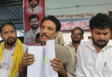 ఆలయ వ్యవహారంపై రాజకీయాలు వద్దు