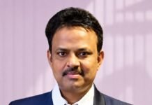 కారు ప్రమాదంలో వైద్యుడి సజీవ దహనం