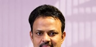 కారు ప్రమాదంలో వైద్యుడి సజీవ దహనం