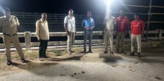 విధి నిర్వహణలో ఆర్డీఓ హరికుమార్ అప్రమత్తత